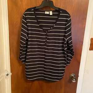 NWOT 3/4 sleeve black & silver Caribbean Joe ladies tee